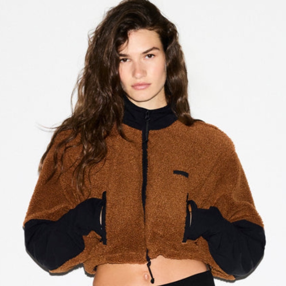 SKIMS — teddy funnel neck cropped jacket — XS